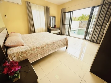 4 Bedroom Villa