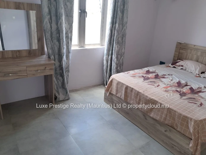 Modern 3-Bedroom Villa for Rent in Pointe aux Piments | Private Pool, Garden & Secure Walled Property