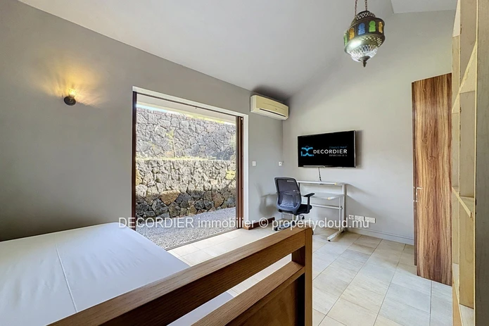 Villa for Sale – Hillside, Belle Vue Harel