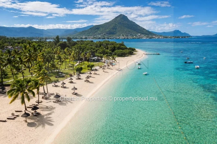 Elegant 3-bedroom apartment just a stone's throw from the lagoon