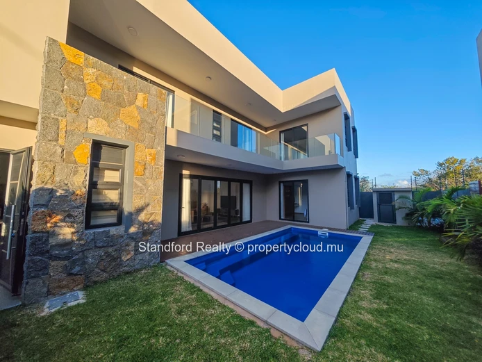 Brand-New Modern Villa for Rent – 4 Bedrooms, Grand Baie, North