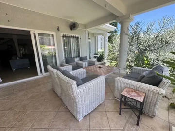4 Bedroom Villa