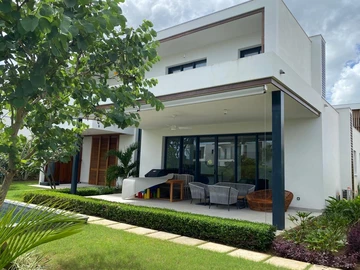 4 Bedroom Villa