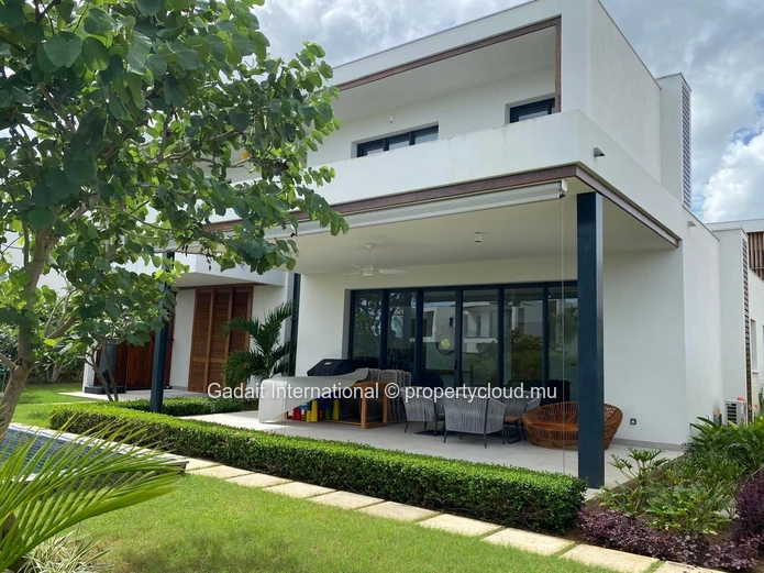 Villa contemporaine 4 suites avec piscine privée et vue mer – Domaine Akasha, Tamarin