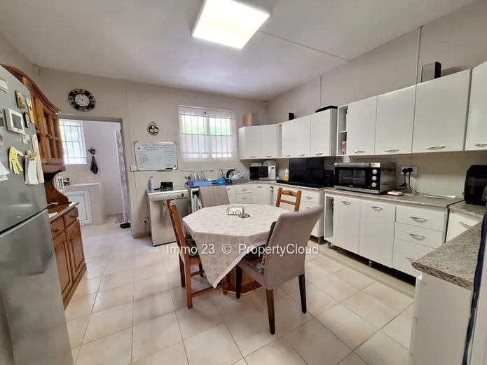 Maison / Villa - 4 chambres - Curepipe - Ref. MA68364VE
