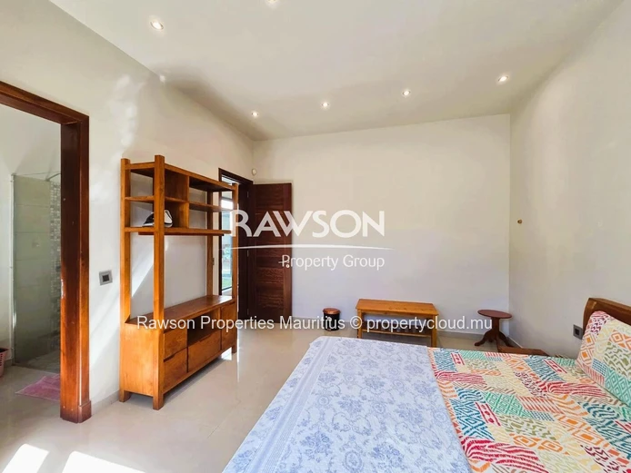 Villa - 4-Bedrooms | Pool & Garden | Secure Residence | Pereybere | €4,000