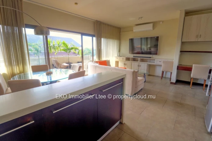 Sunlit Grand Baie 3-Bed Penthouse - Pool & Balcony