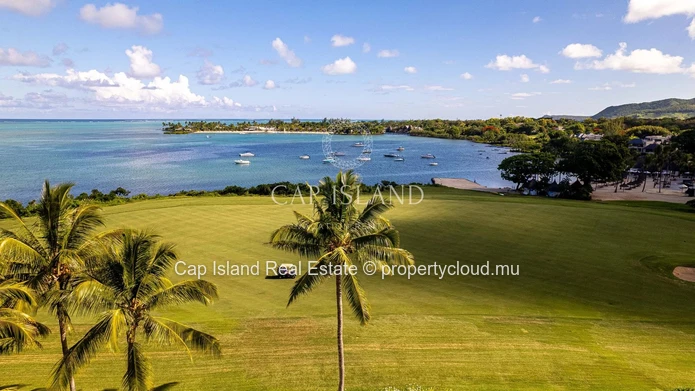 Anahita - Villa d'exception pieds dans l'eau, sur le golf