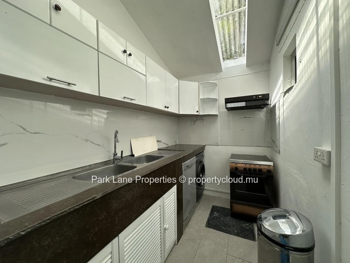 Live in the heart of Grand Bay, close to all commodities!