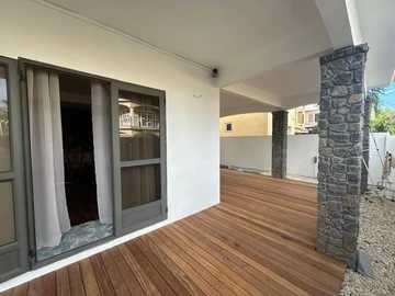 5 Bedroom Villa