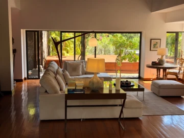 7 Bedroom House