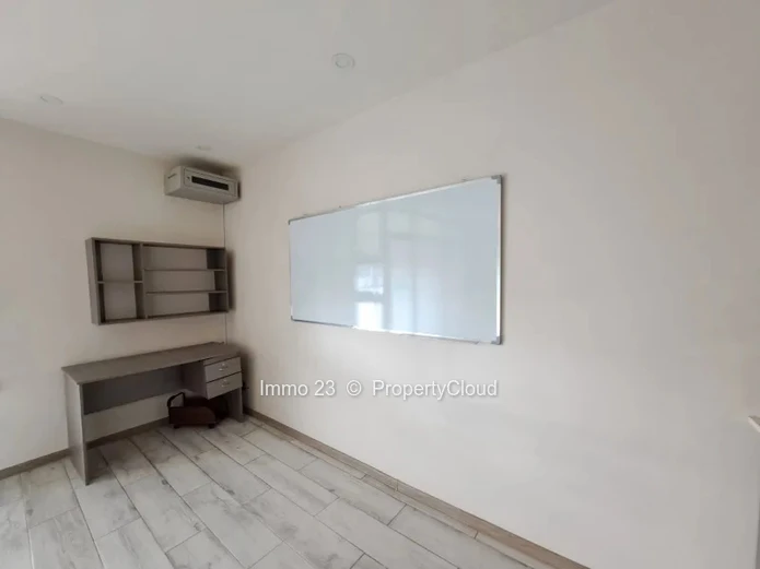 Commercial Space - 40m2 - Curepipe