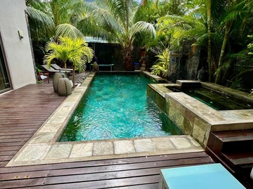 5 Bedroom Villa