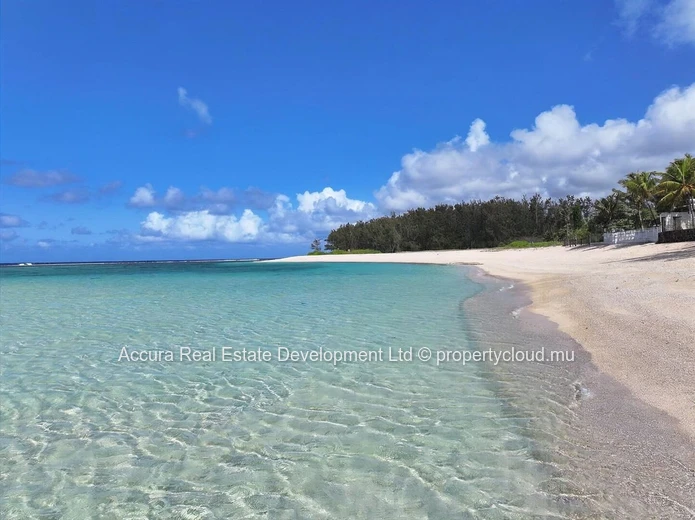 3-Bedroom Beachfront penthouse for Sale in Riambel with Private Pool