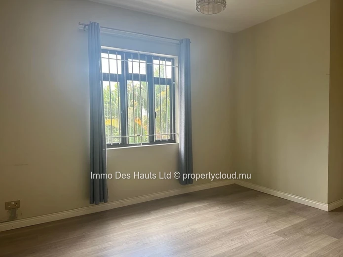 For Rent | Spacious Two-Level House In Vacoas-Phoenix