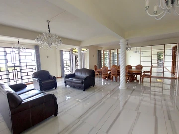 4 Bedroom Villa