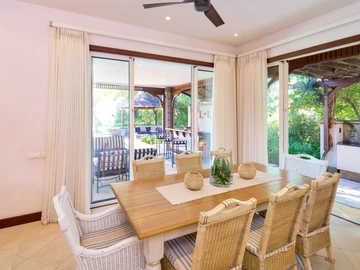 4 Bedroom Villa