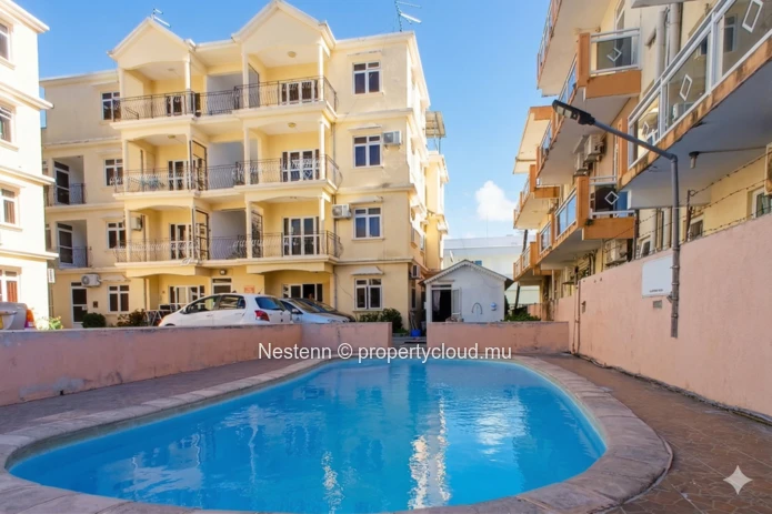 3-bedroom apartment near the beach