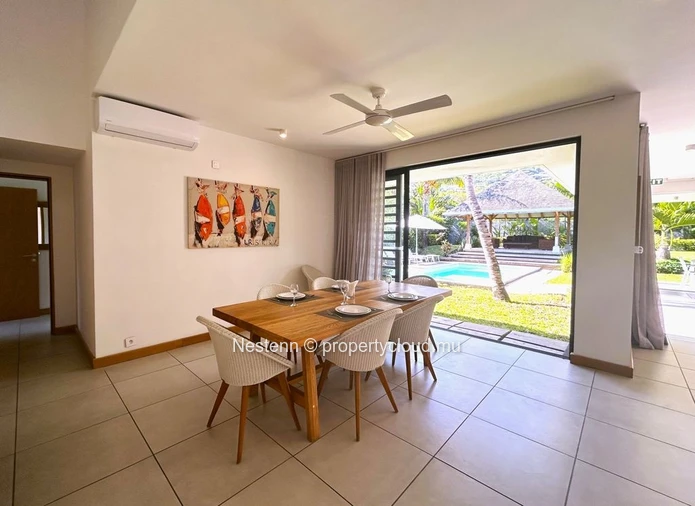 Superbe villa de 3 chambres en suite avec piscine 