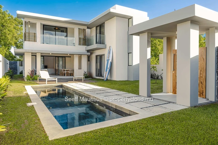 Villa luxueuse avec piscine privée à vendre - Résidence sécurisée !