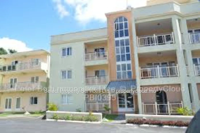 Grand Penthouse R+2 à vendre au River Island Residence - Trianon