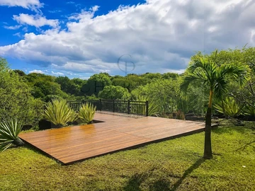 5 Bedroom Villa