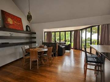 4 Bedroom Villa