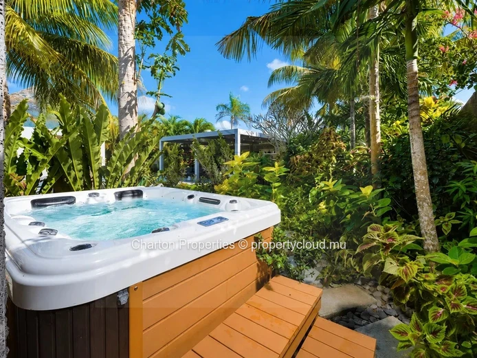 Villa contemporaine de 4 chambres avec bureau et jardin paysager - Grand Baie