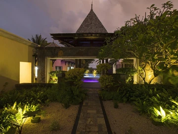 5 Bedroom Villa