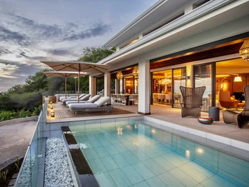 4 Bedroom Villa
