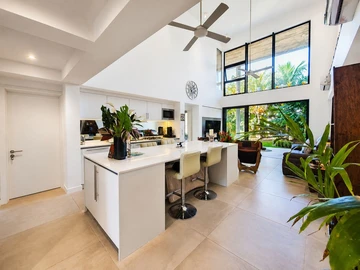4 Bedroom Apartment