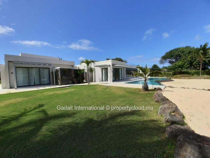 Villa de Luxe à Anahita : Location avec Vue Imprenable sur le Golf