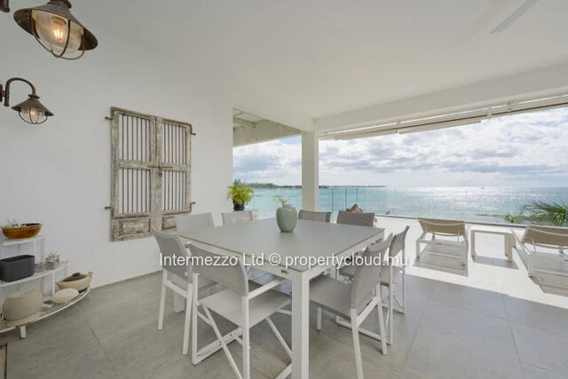 Penthouse 3 chambres en suite front de mer à Péreybère – Vue océan & Coin de Mire