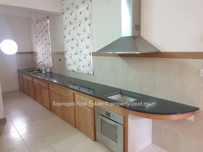 Spacious Family House in Beau Bassin