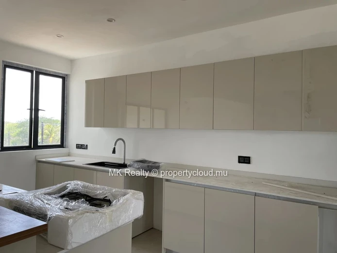 Penthouse For Sale In Albion