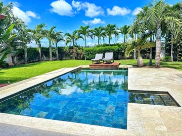 Luxurious 5-Bedroom Villa with Pool in Grand Baie, Mauritius