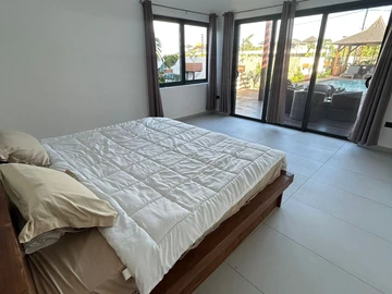 Charming Villa for Sale – Pereybere Modern Comfort | Private Pool | Peaceful Setting