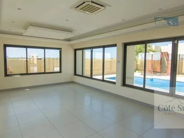 4 Bedroom Villa