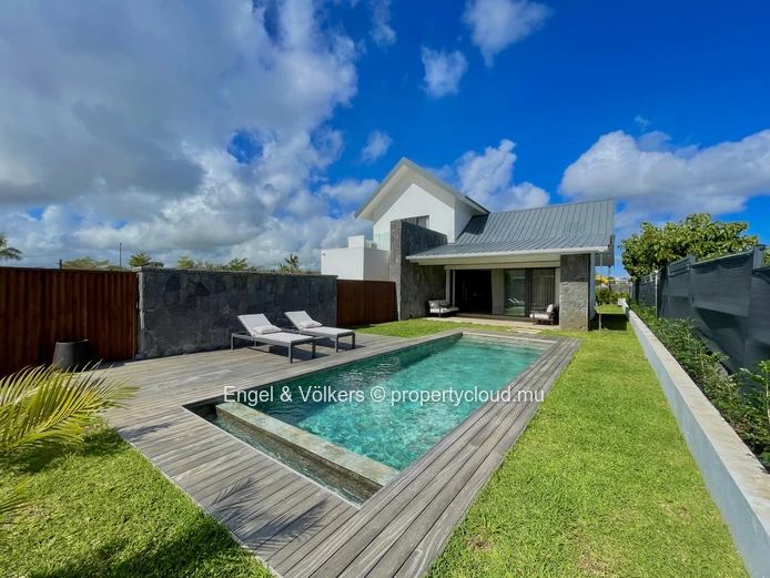 Modern Living in Mont Choisy – 3-Bedroom Villa with Pool