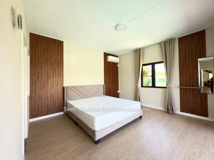 La sérénité côtière vous attend : Votre villa moderne à Calodyne