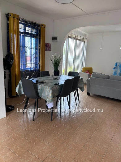 2 bedrooms house 
