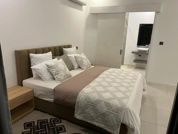 4 Bedroom Villa