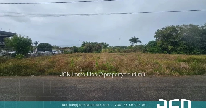 Terrain de 1,463 m² à vendre Plaine Magnien 