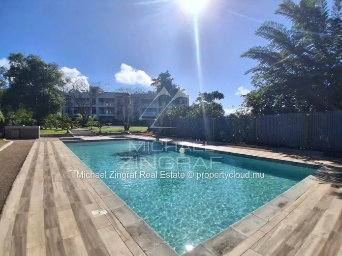Grand Baie – Élégant Appartement avec Rooftop et Piscine Privée