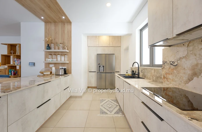Pointe Aux Canonniers - 3-Bedroom apartment