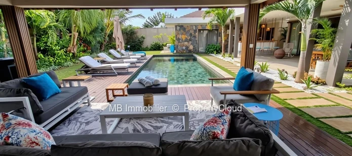 Villa for sale.