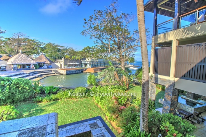 Luxury 3 bedroom apartment in a prestigious estate.