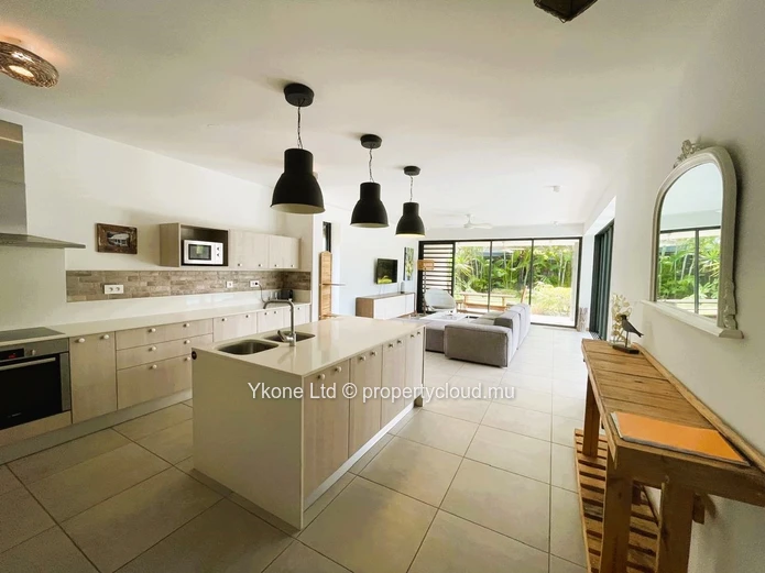 Villa For Sale In Black River