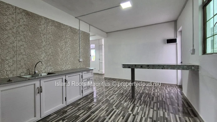 Building of 6 apartments for sale in Triolet