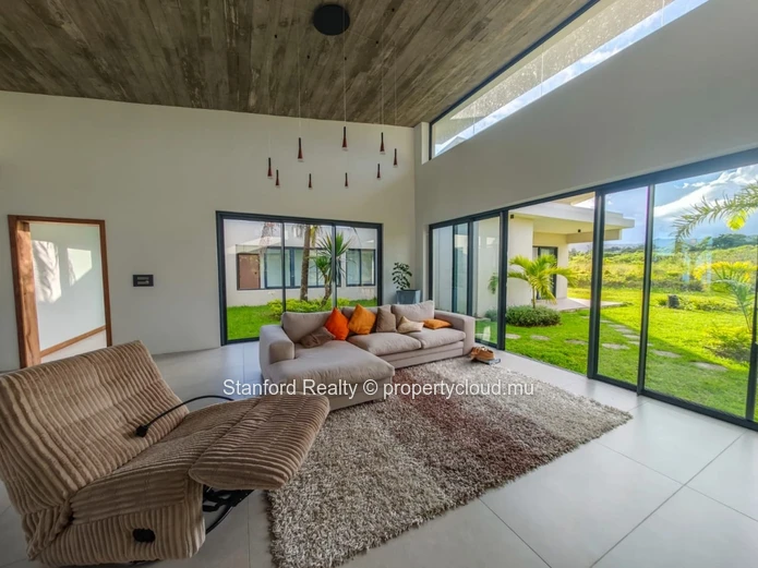 Villa Moderne de Luxe à Louer - 4 Chambres, Avalon, Sud